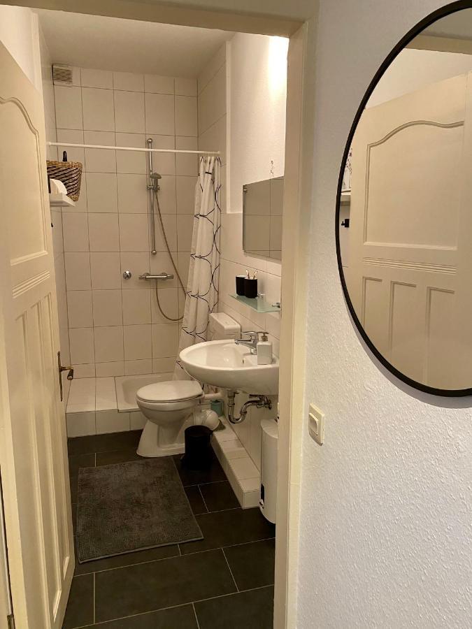 Zentrumsnahe Schoene Altbauwohnung Bis 4 Personen Flensburgo Exterior foto